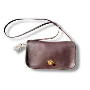 Vintage Coach Dinky Mini Clutch Shoulder Bag Mahogany Brown Leather NYC‎